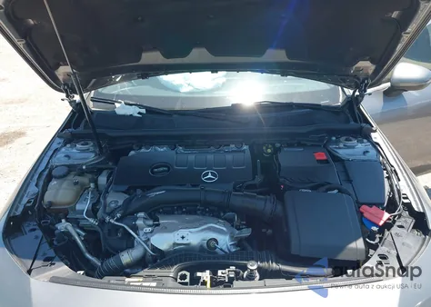 2020 Mercedes-Benz Cla 250 z USA, uszkodzony, nr VIN WDD5J4GB2LN031698